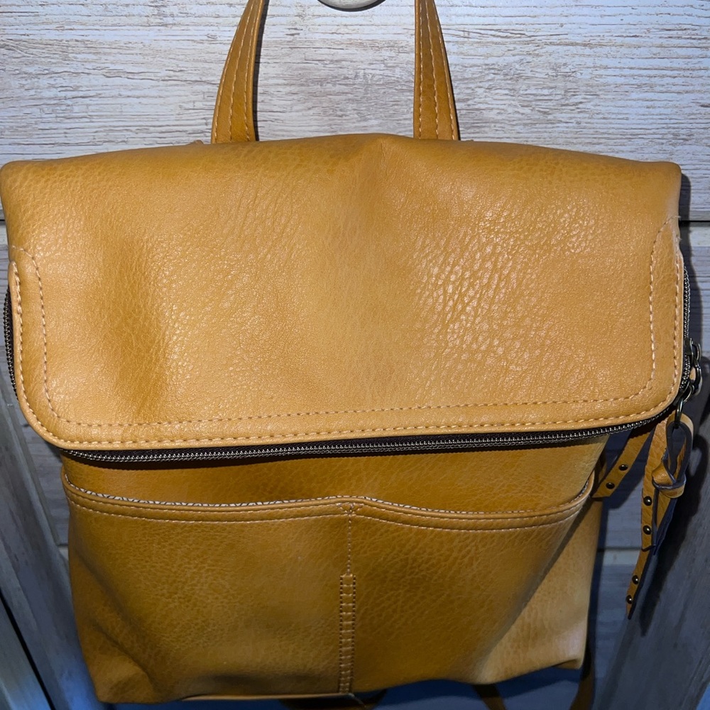 Elegant Tan Leather Backpack